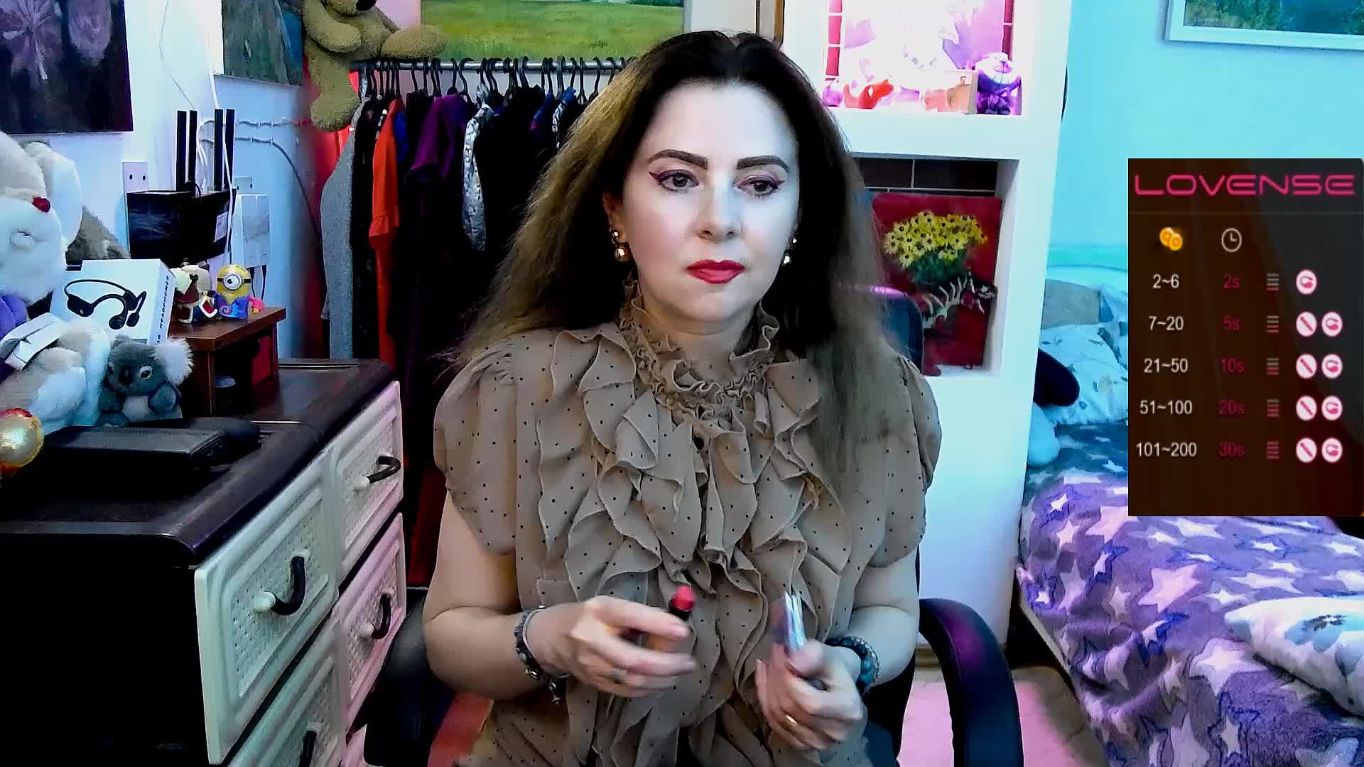 Delicecatmyau Cam Show Recorded 2025-05-22