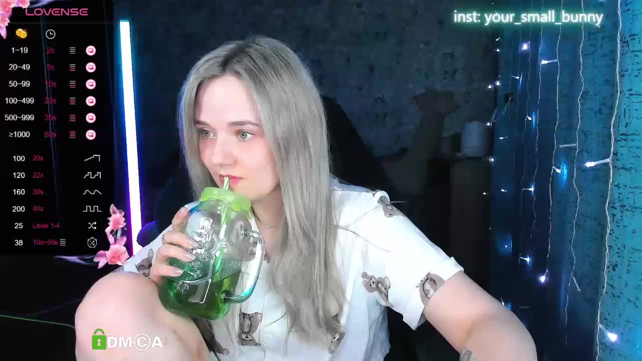 Your-small-bunny Cam Show Recorded 2025-05-23