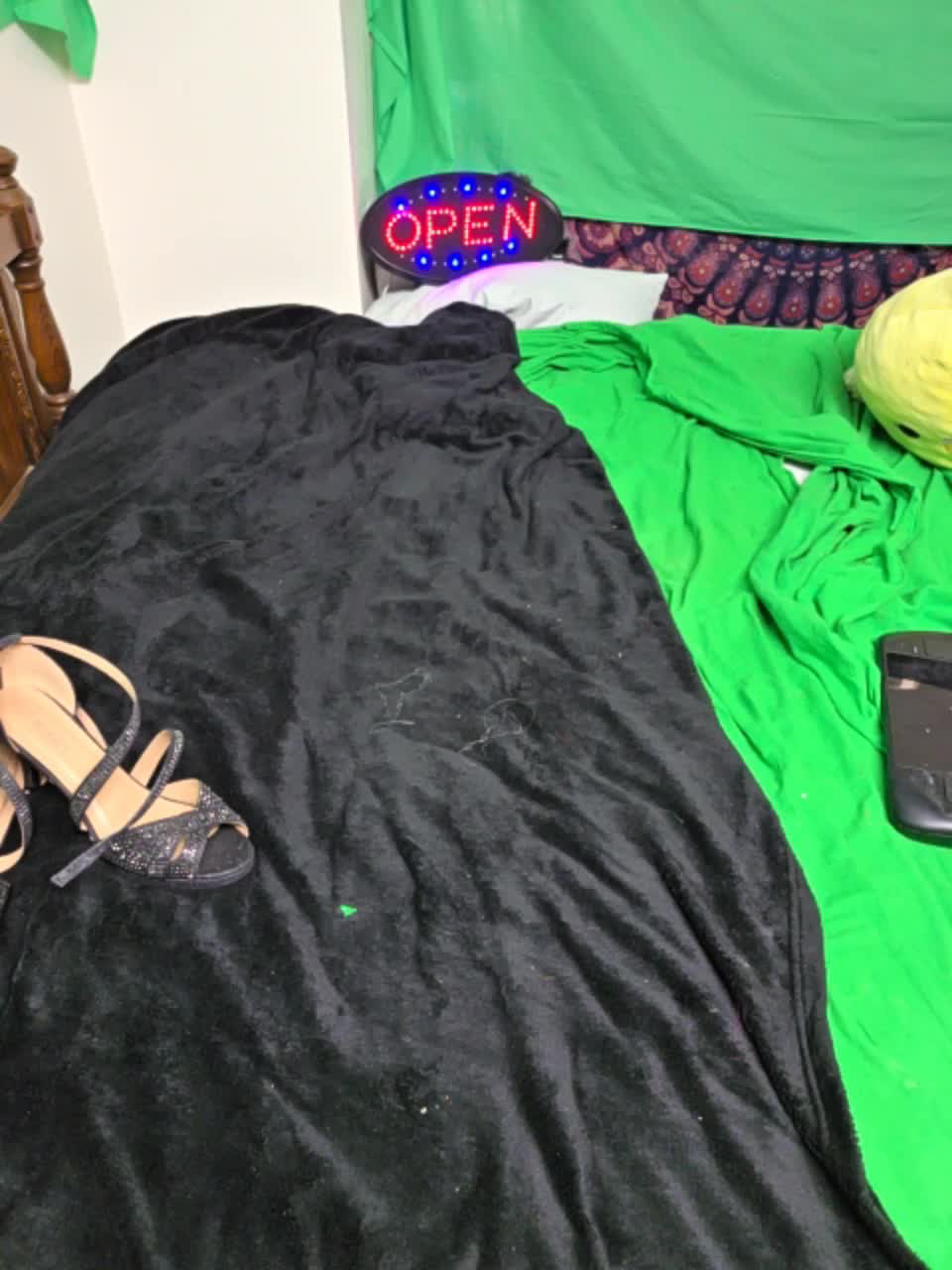 GamerChic Cam Show Recorded 2025-05-23