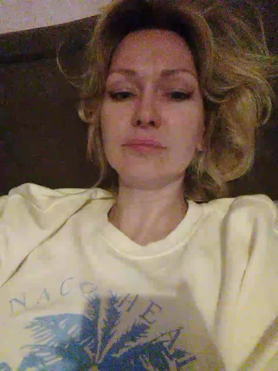 RedEmemdems Cam Show Recorded 2025-05-23