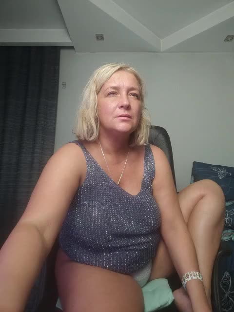 Eva-Bella Cam Show Recorded 2025-05-24